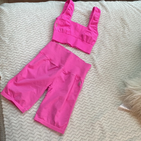 🌺free people Good karma cross back bra and running short set - Picture 7 of 16